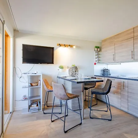 Des Marines - Welkeys Apartment Cogolin